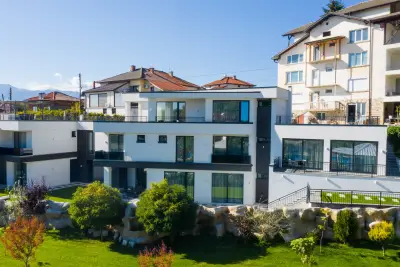 GRAFFIT Luxury houses