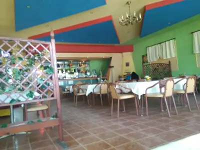 TIR PARKING MOTEL RESTORANT GRIL OASIS BG