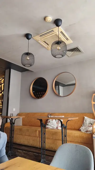 Cvet Bar & Dinner