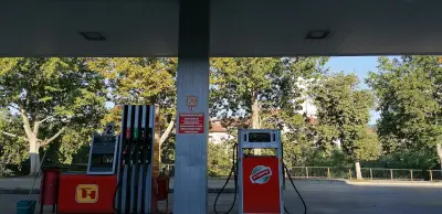 Бензиностанция Шел