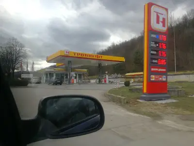 Бензиностанция Шел