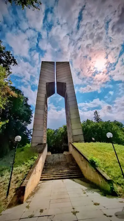 Monuments Park