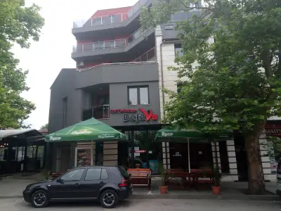 Deja Vue Cafe