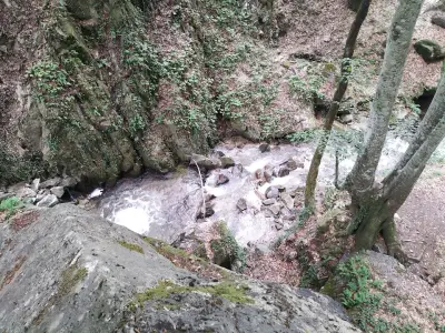 Водопад Скока