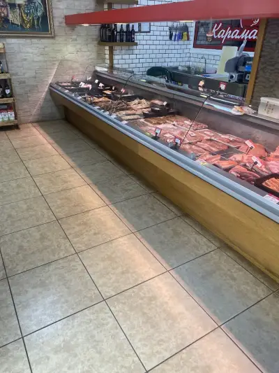 Караманолев и Син