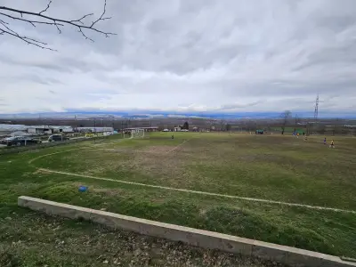Стадион Лебница