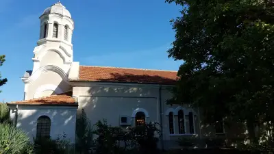 Храм „Света Петка“