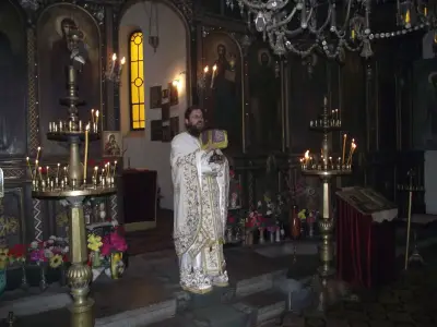Храм „Св. Никола Нови“ – стара църква