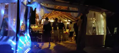 Хумсафар бар
