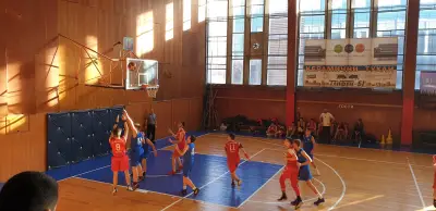 Спортна зала "Дечко Стефанов"
