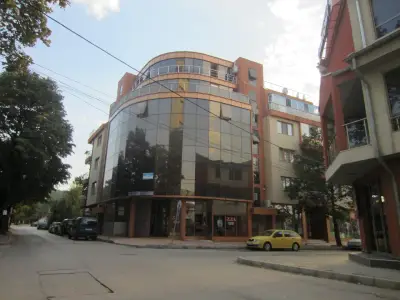 Стадион "Луи Айер"