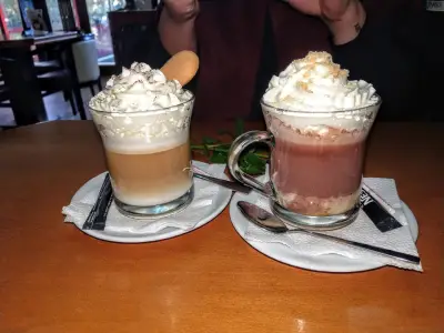 Виенска сладкарница Валка