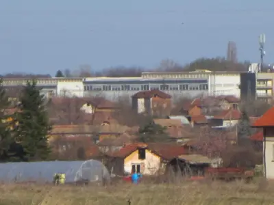 Стадион „Лавров“