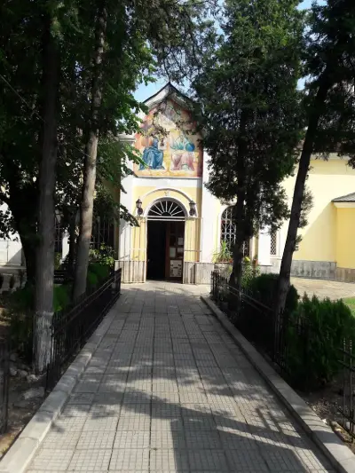 Православен Храм Света Троица