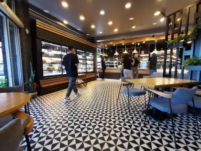 Cafe & Patisserie Fresh Bakery