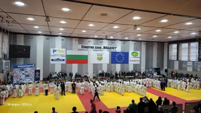 Спортна зала Младост