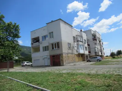 Стадион Мъглиж