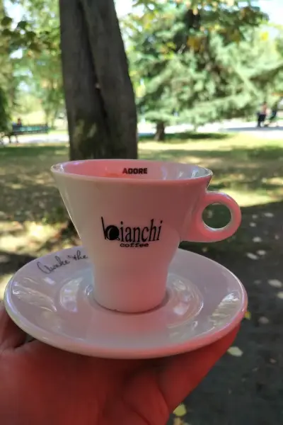 кафе Червено и черно