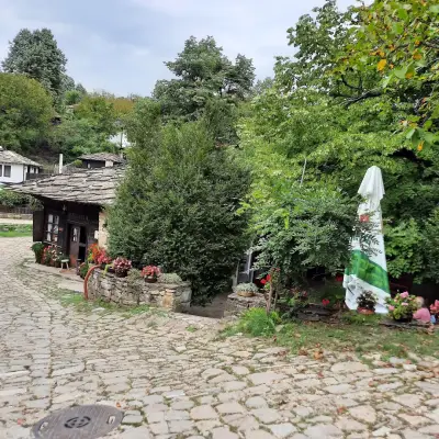 Архитектурно-исторически резерват Боженци