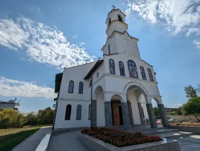 Храм „Св.Св. Онуфрий, Дамаскин и всех мучеников Габровских“