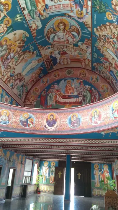 Храм „Св.Св. Онуфрий, Дамаскин и всех мучеников Габровских“