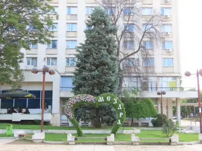 Хотелски Комплекс Родина