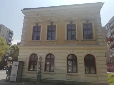 Къщата с куклите