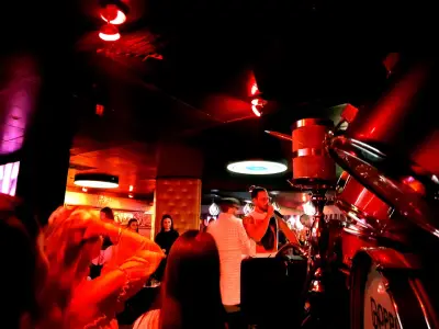 Piano Bar Zodiac