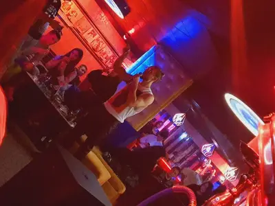 Piano Bar Zodiac