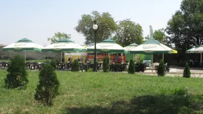 Baba Vida Riverside Cafe
