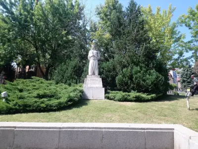 Паметник на Васил Левски