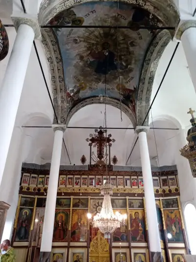 Храм "Света Параскева"