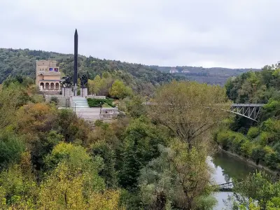 Паметник на Асеневци