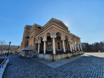 Паметник на Асеневци