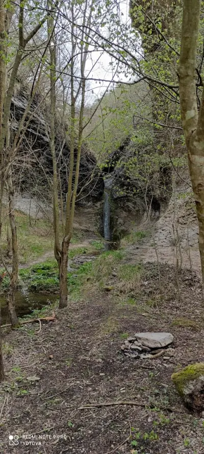 Водопад Шарлъка