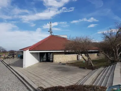 Кафе "Информационен център"