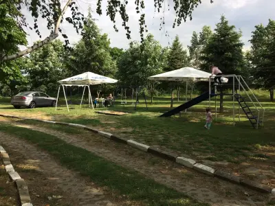 Тенис кортове