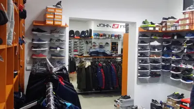 WHY THREE SHOP