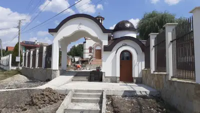Православен храм "Успение Богородично"