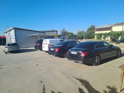 АВТОМИВКА БРАТЯ ПЕТРОВИ