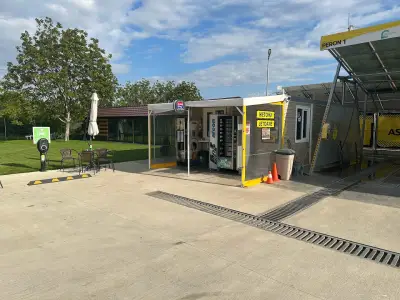 Автомивка на самообслужване "Clean Park"