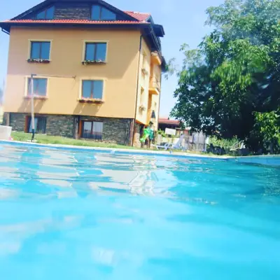 Вила Айя