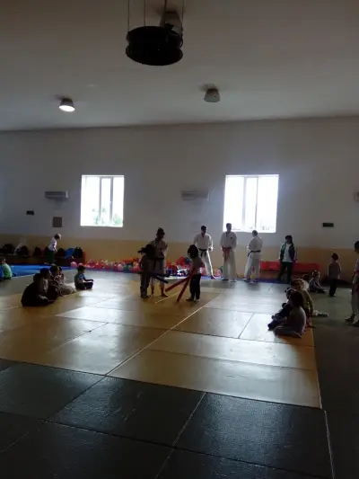 Спортна зала „Дружба“