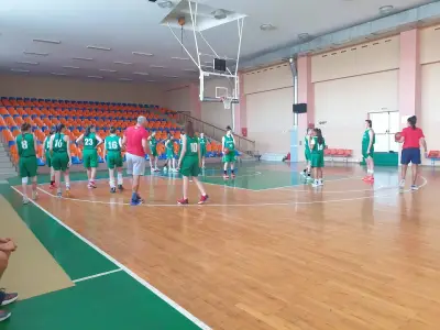 Спортна зала „В. Левски“