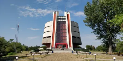 Паметник "Майка България"