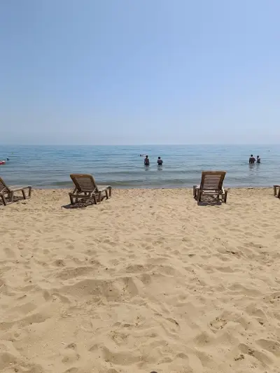 Golden Sands Beach