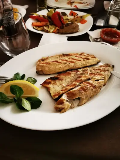 Restaurant Crypto Bar and Dinner