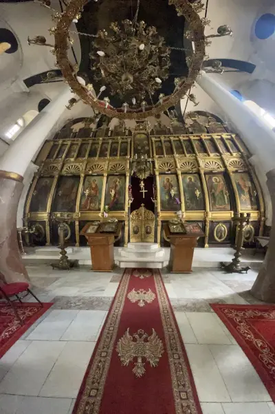 Храм "Свети Великомъченик Георги"