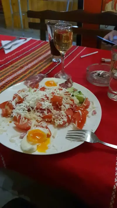 Бар “Жълто“