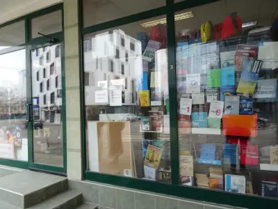 Книжарница Маврови